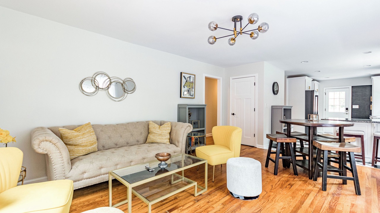 Photo of Livingroom in Raleigh
