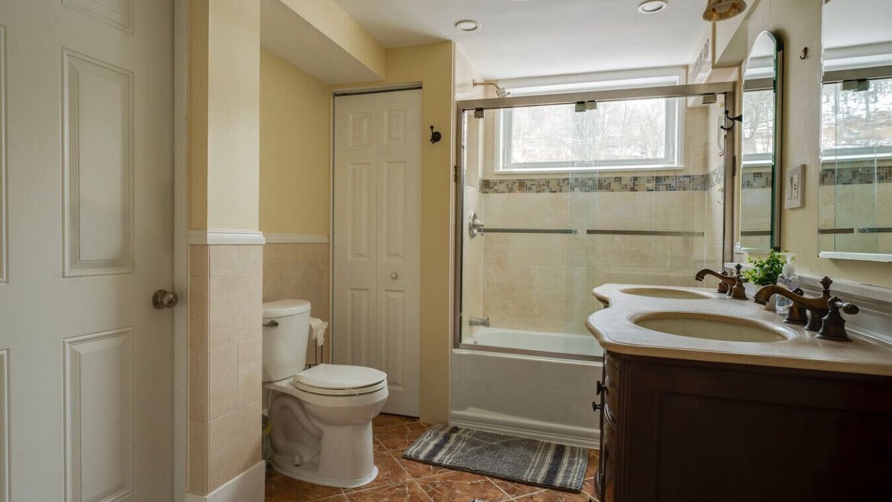 Photo of Bathroom in Highland Falls
