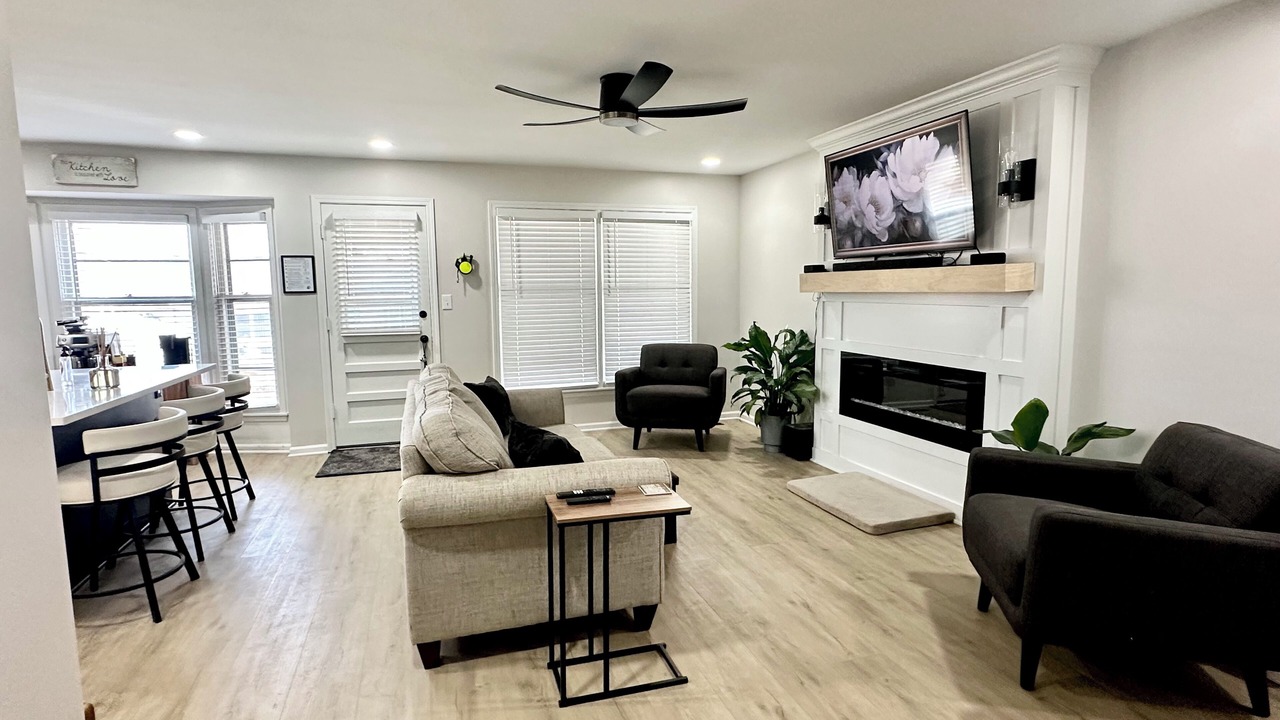 Photo of Livingroom in Lee's Summit