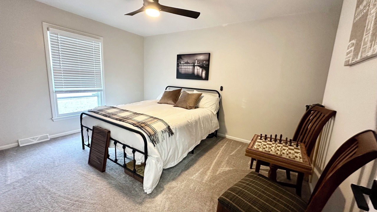 Photo of Bedroom in Lee's Summit