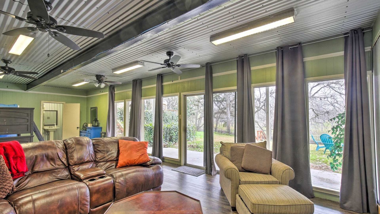 Photo of Livingroom in Seguin