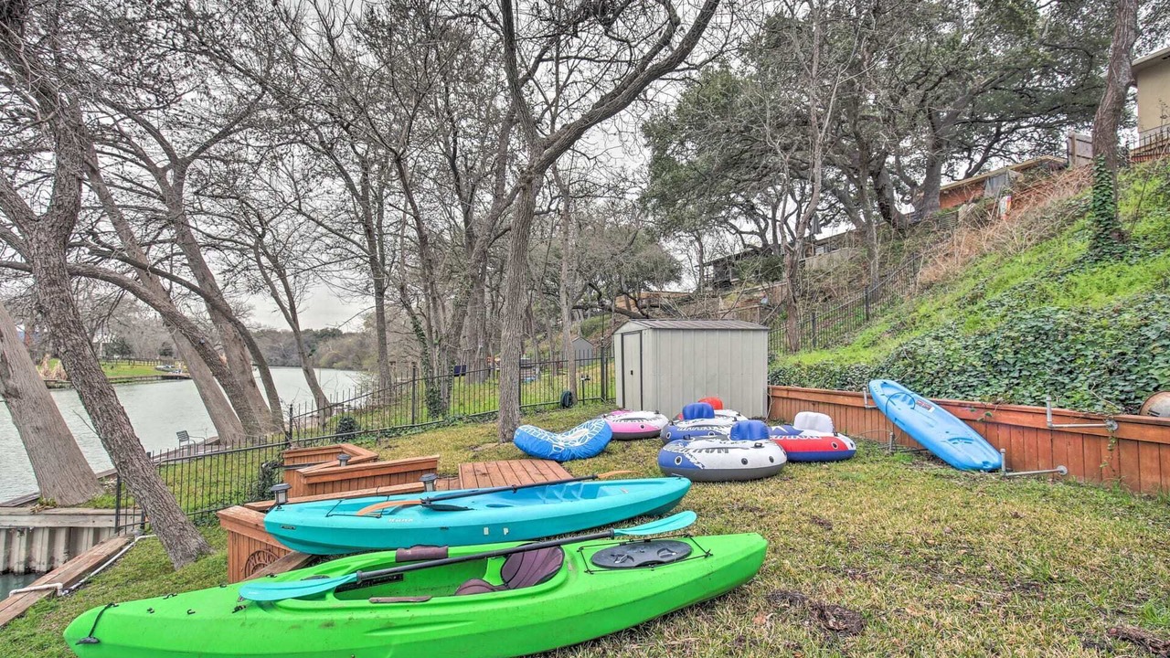 Photo of Others in Seguin