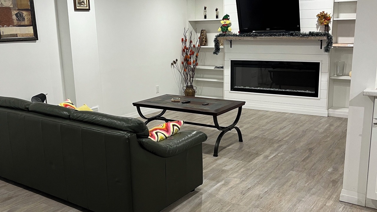 Photo of Livingroom in Wasaga Beach