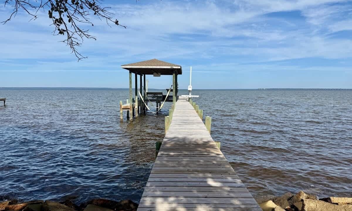 Photo of Others in Gulf Breeze