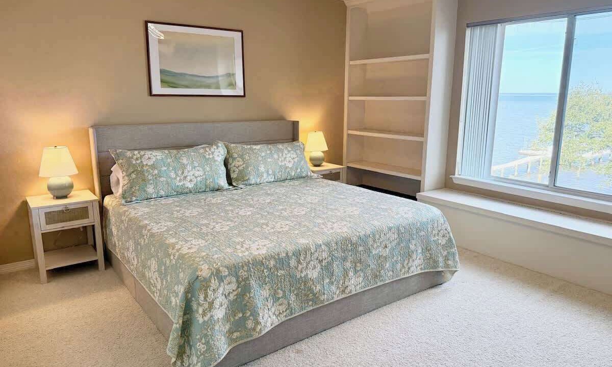 Photo of Bedroom in Gulf Breeze