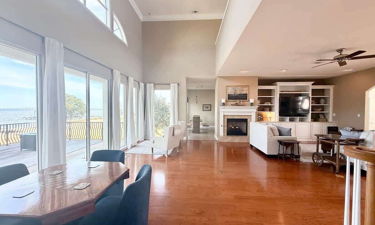 Photo of Others in Gulf Breeze