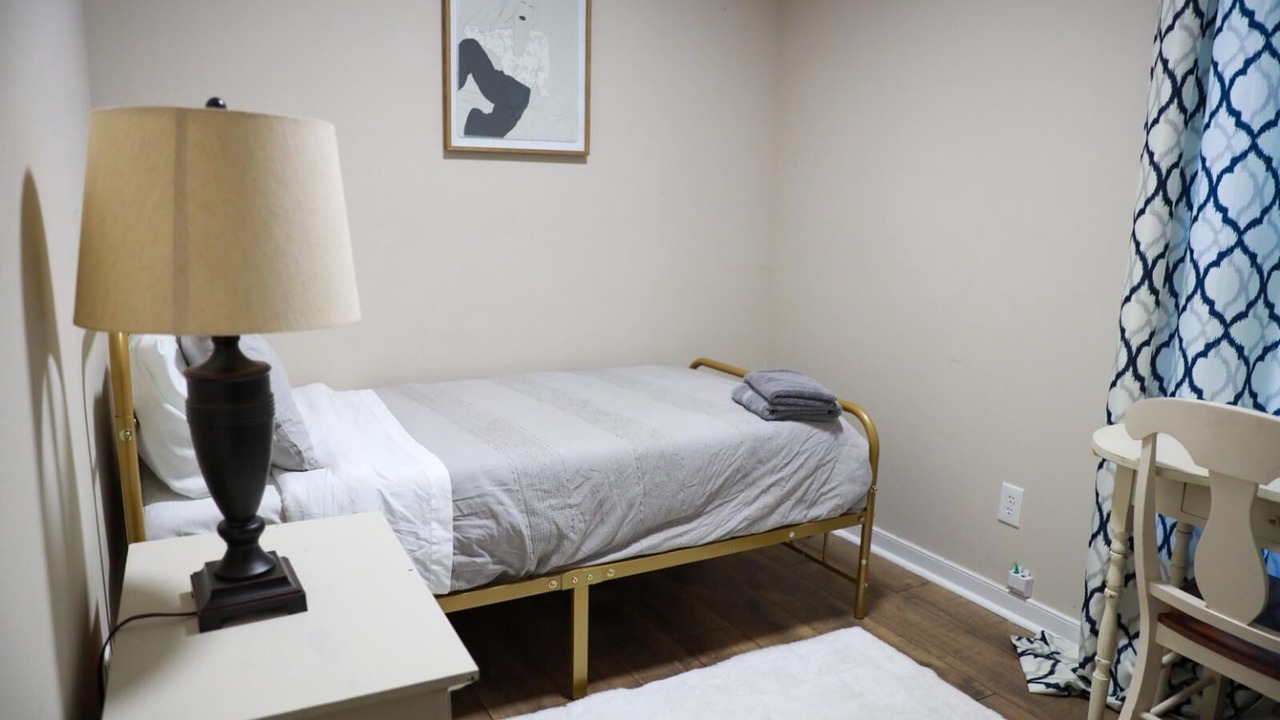 Photo of Bedroom in Midlothian