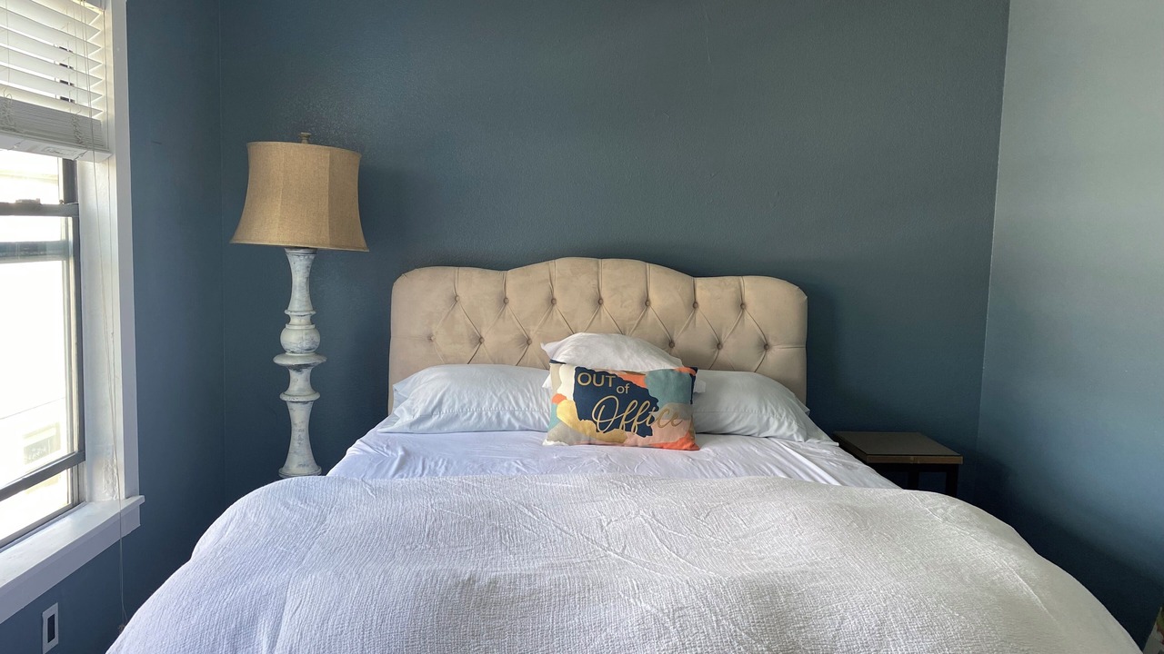 Photo of Bedroom in Geyserville