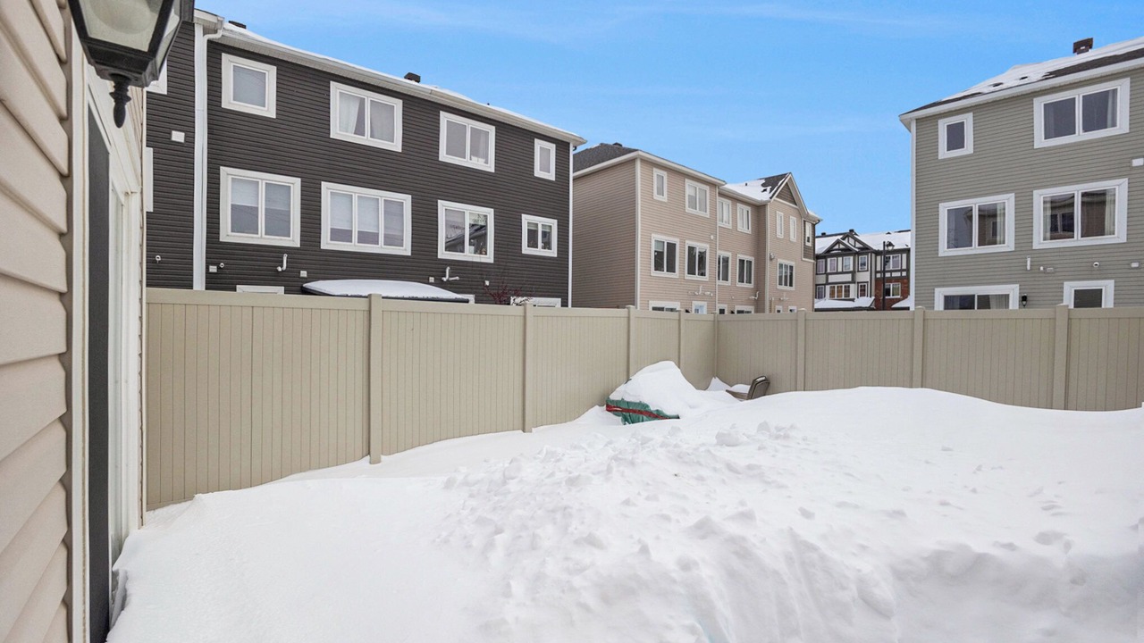 Photo of Outdoor in Ottawa Division