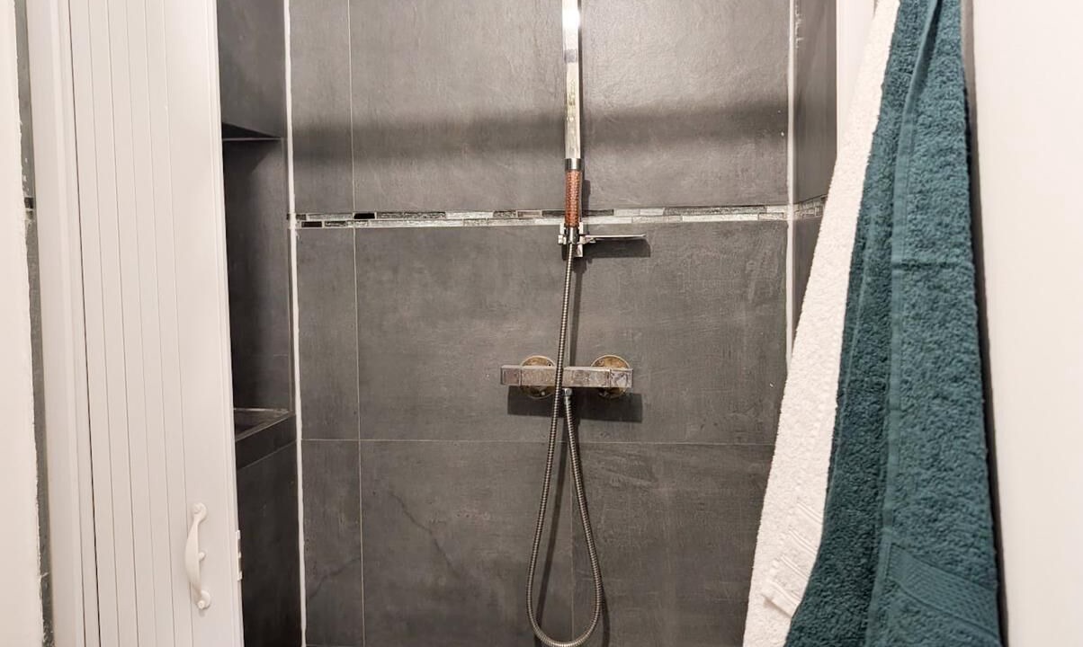 Photo of Bathroom in Houilles