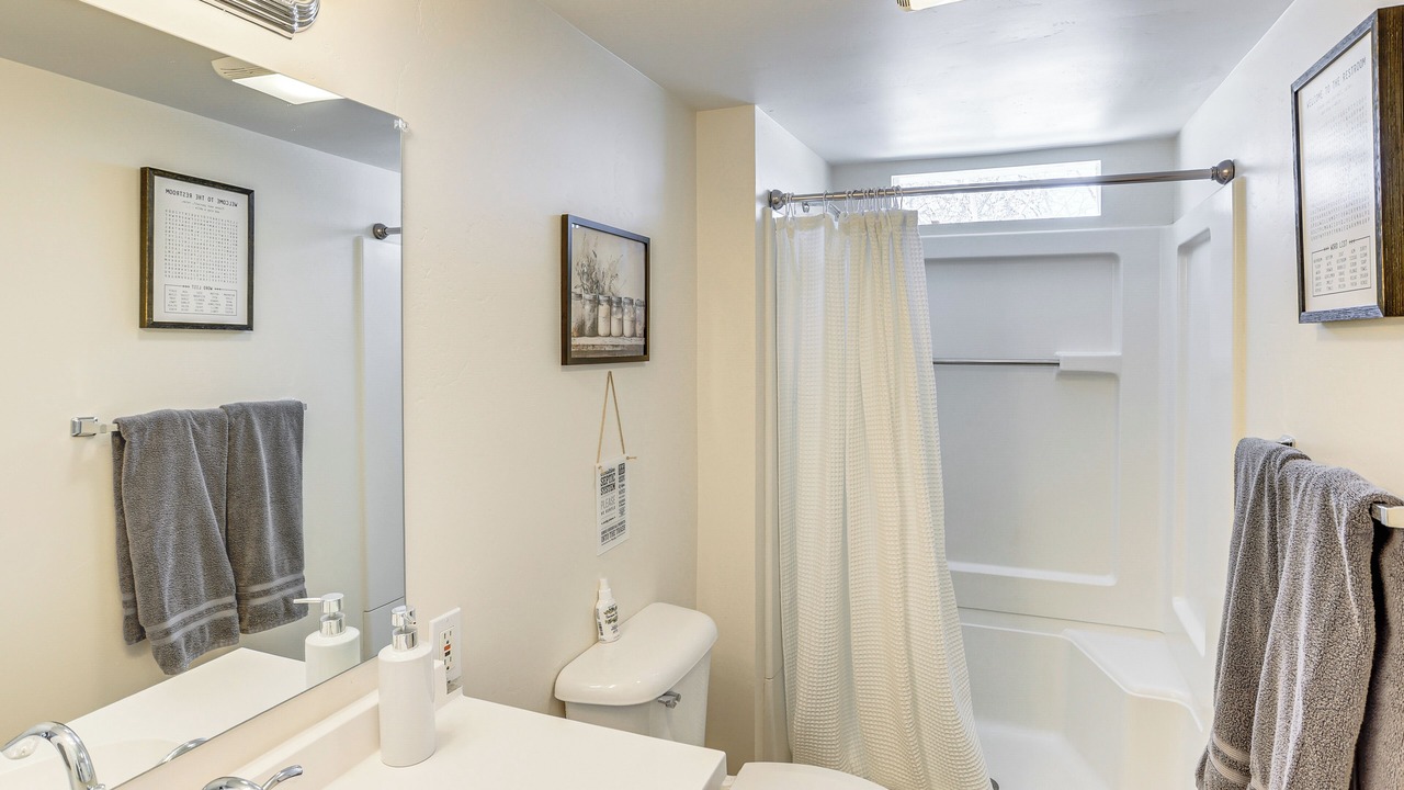 Photo of Bathroom in Mancos