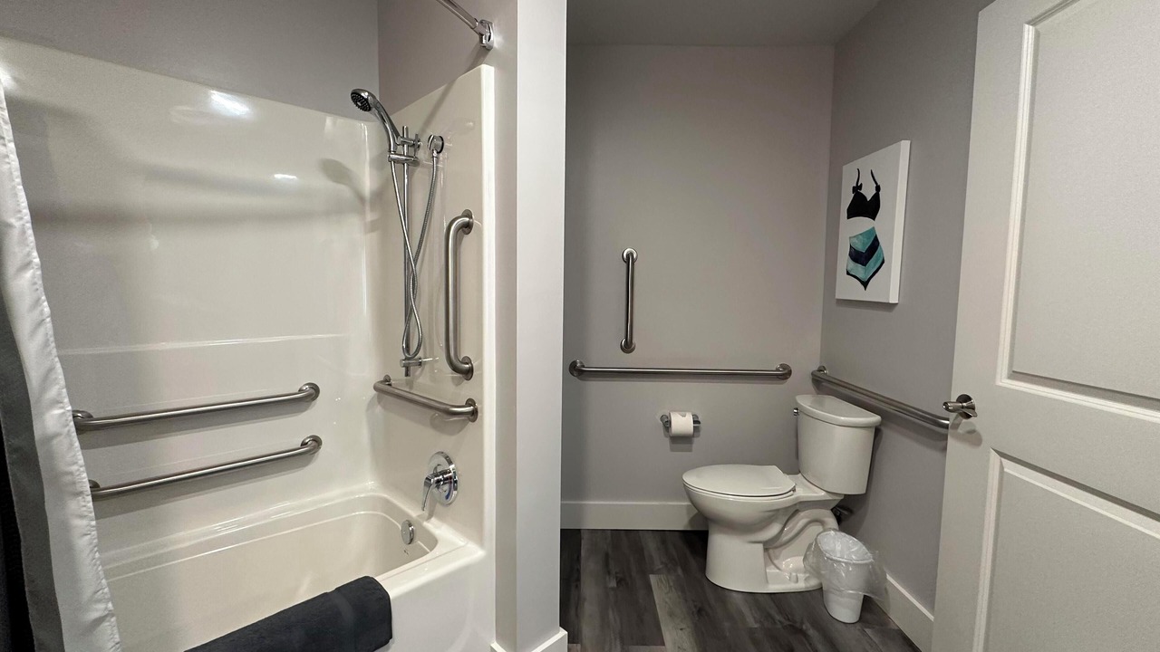 Photo of Bathroom in Ontario Center