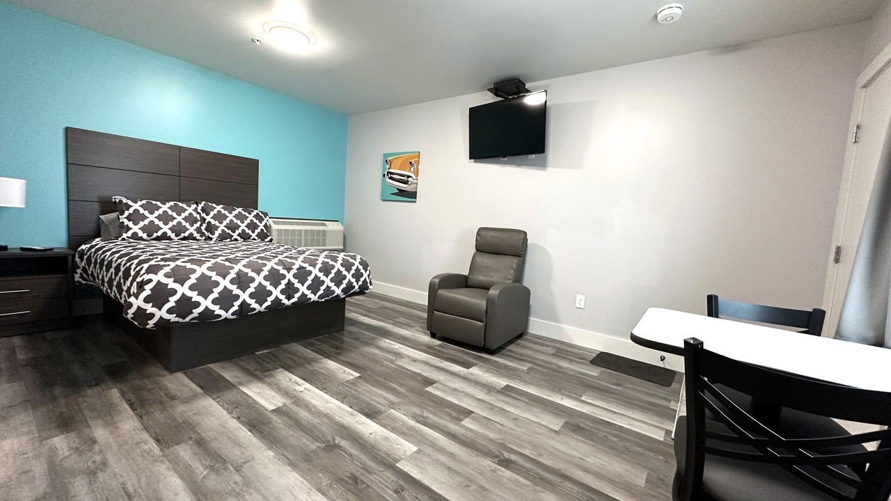 Photo of Bedroom in Ontario Center