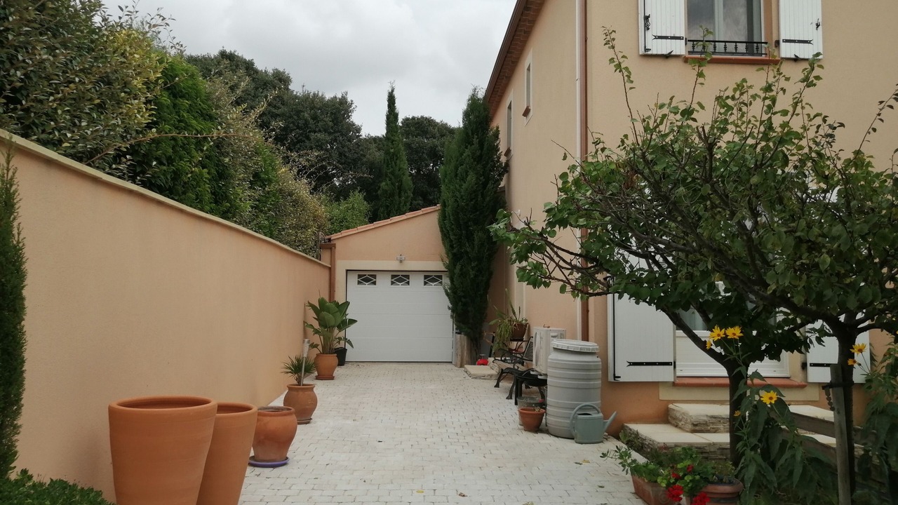Photo of Outdoor in Serignan-du-Comtat