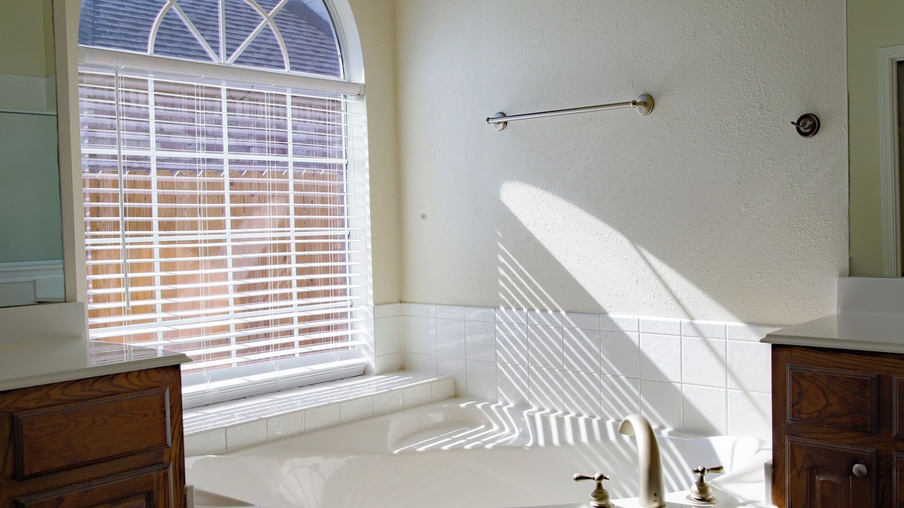 Photo of Bathroom in Clodine