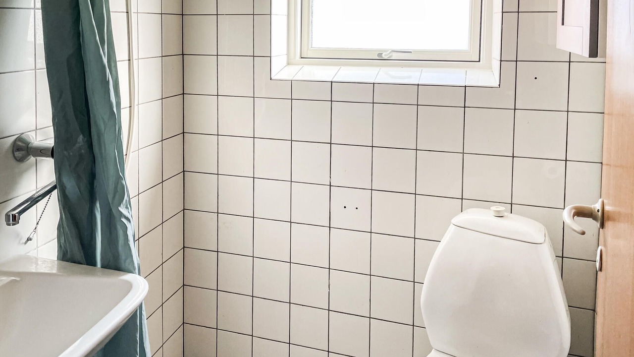Photo of Bathroom in Aeroskobing