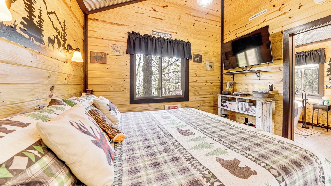 Photo of Bedroom in Whitesboro