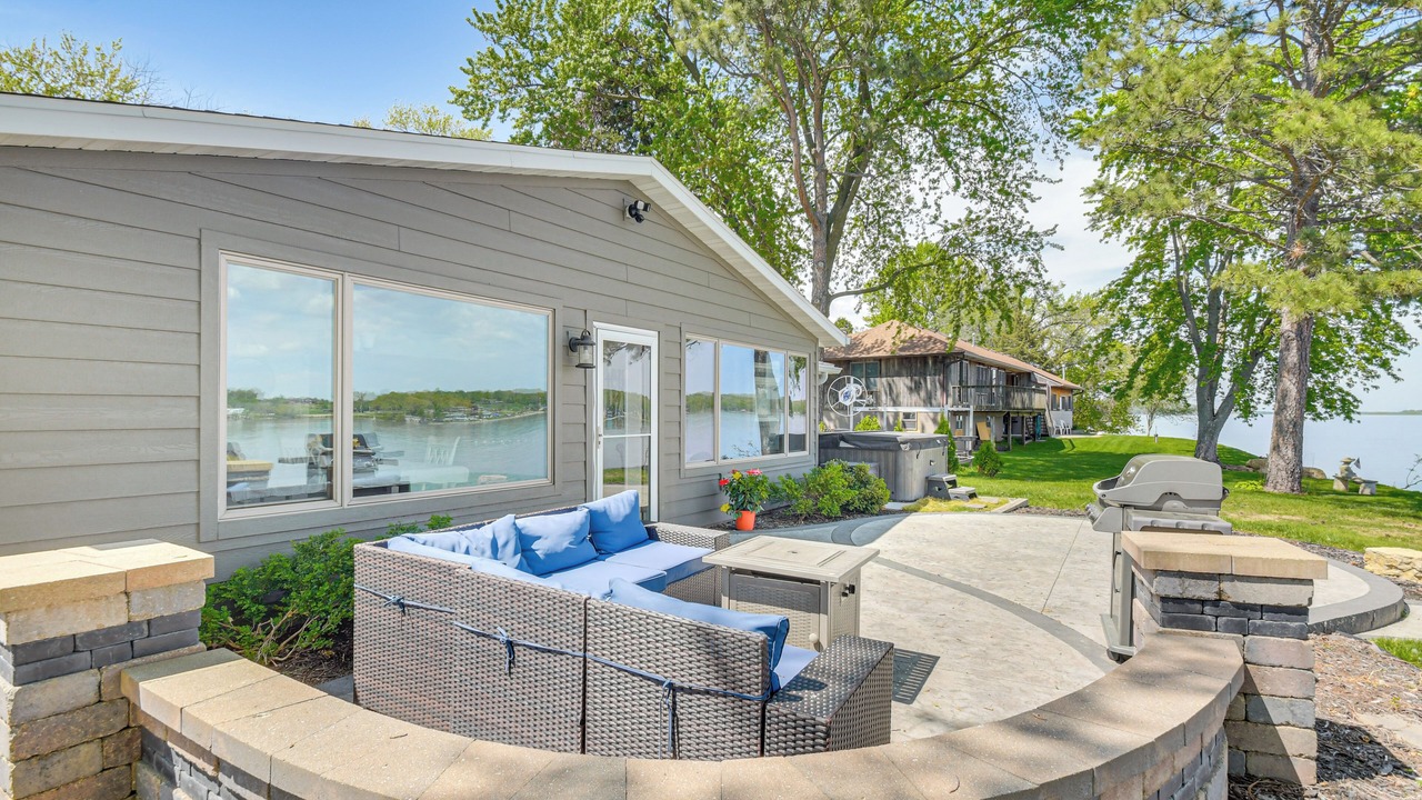 Photo of Patio Balcony in Scott County