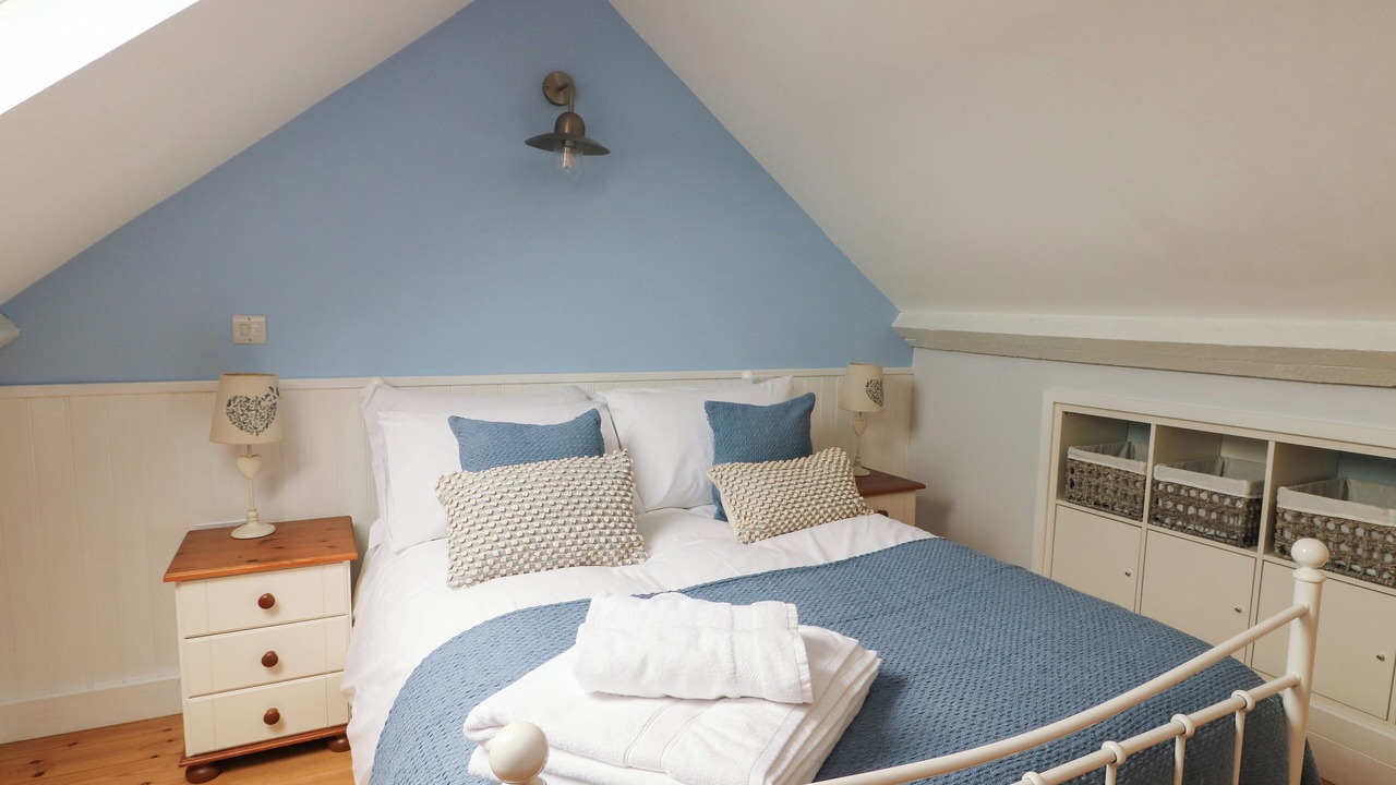 Photo of Bedroom in Llanfaelog