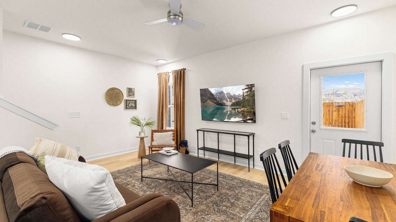Photo of Livingroom in Castroville