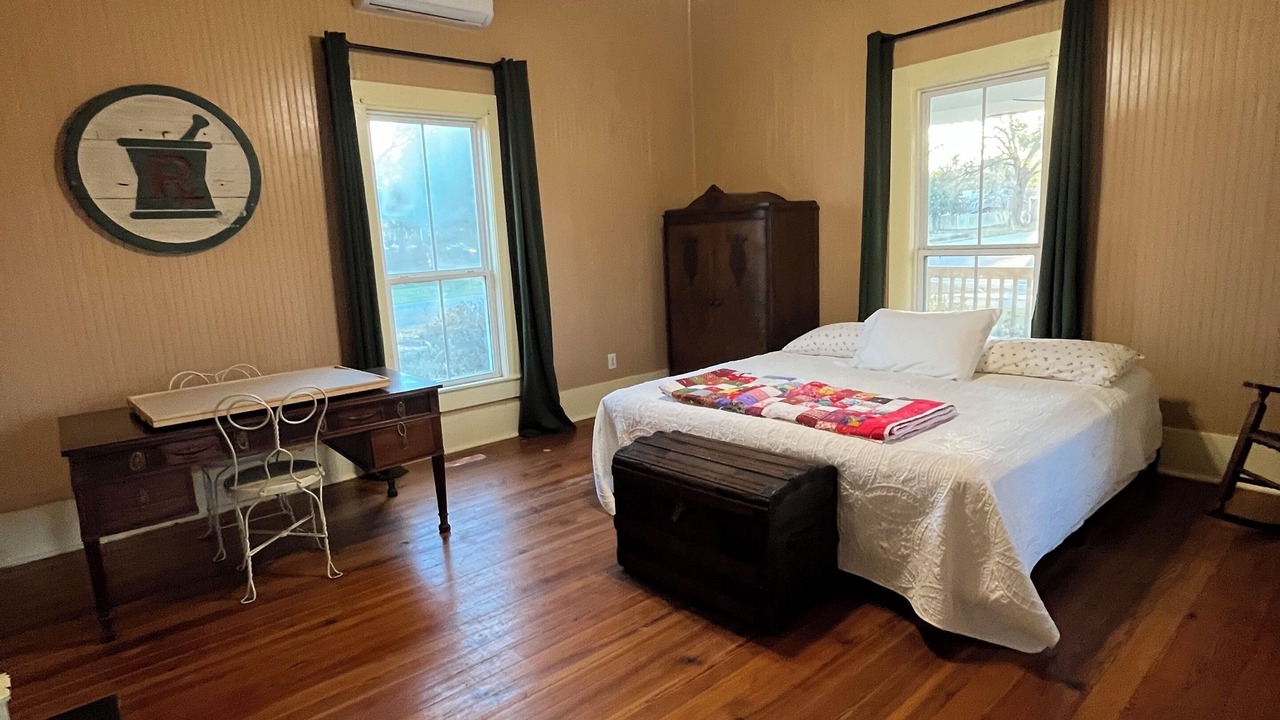 Photo of Bedroom in Metter