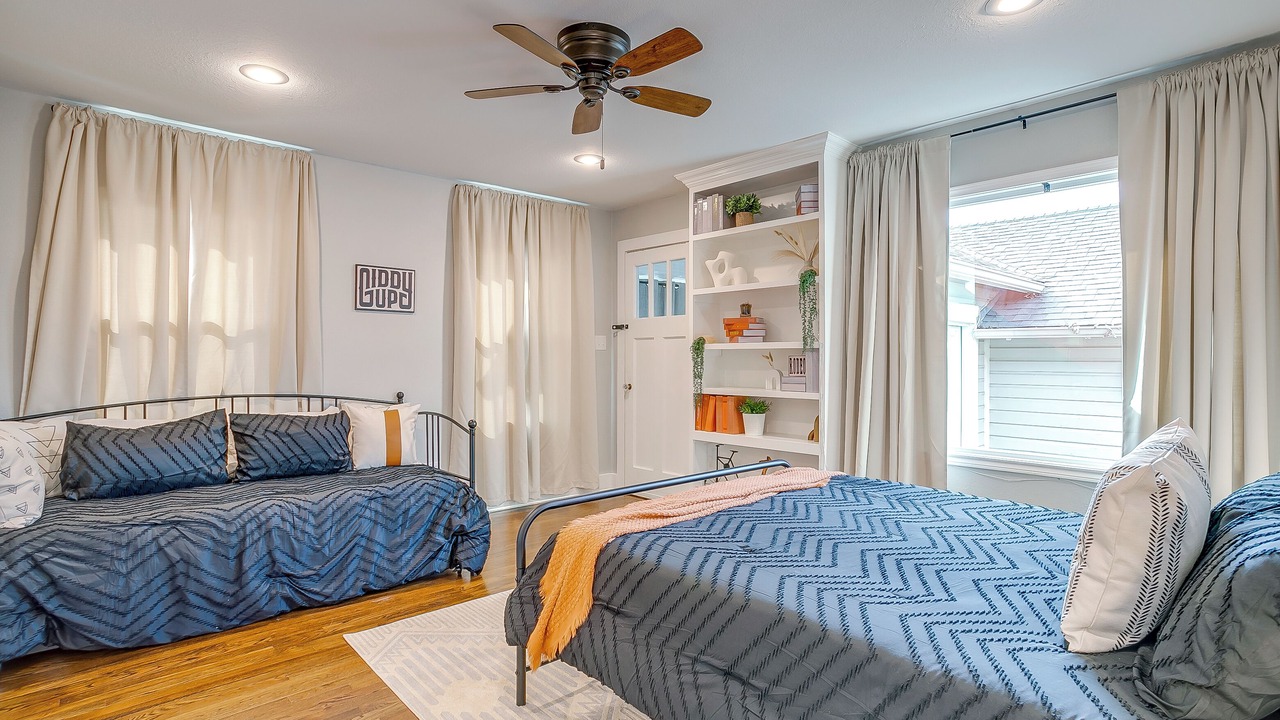 Photo of Bedroom in Arlington Heights