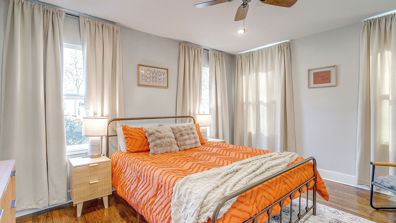 Photo of Bedroom in Arlington Heights