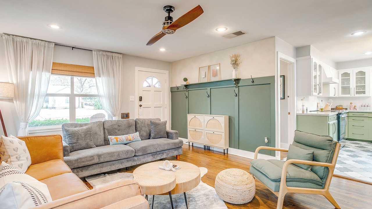 Photo of Livingroom in Arlington Heights