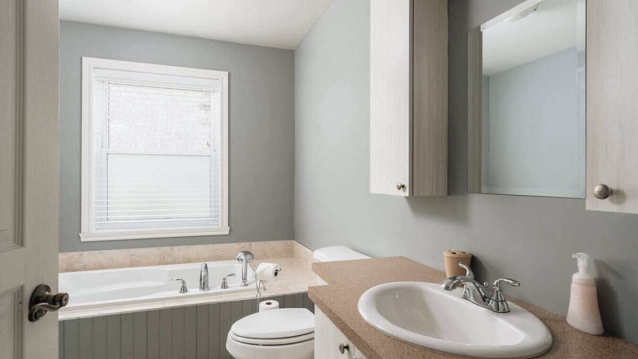 Photo of Bathroom in Saint Come