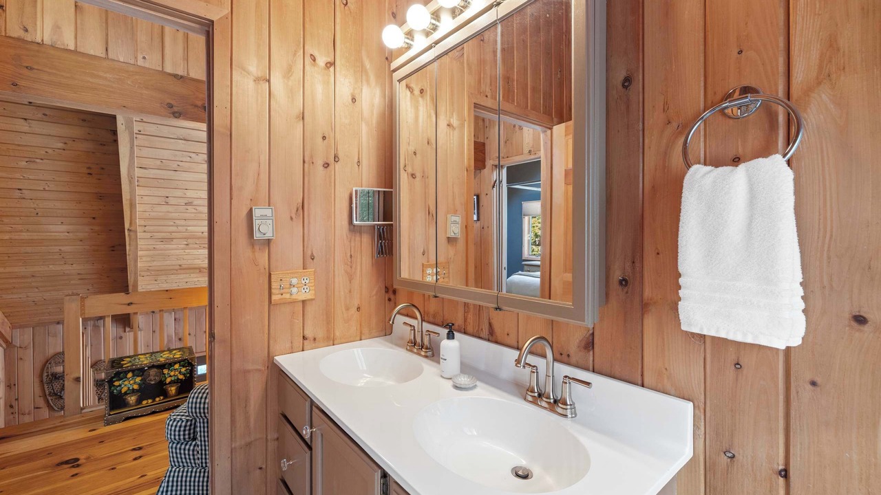 Photo of Bathroom in Becket