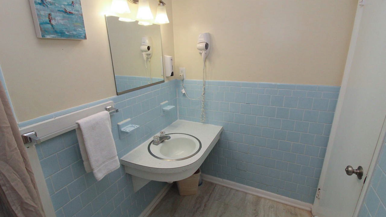 Photo of Bathroom in Nags Head