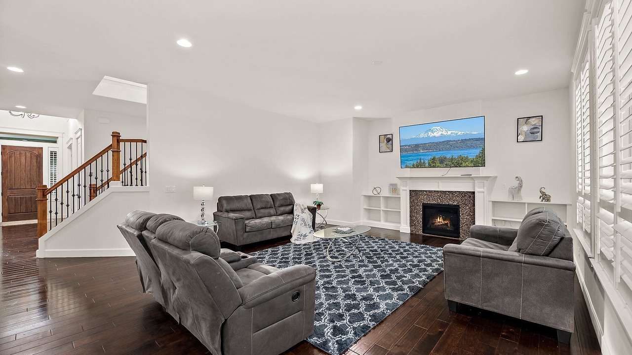 Photo of Livingroom in Port Orchard