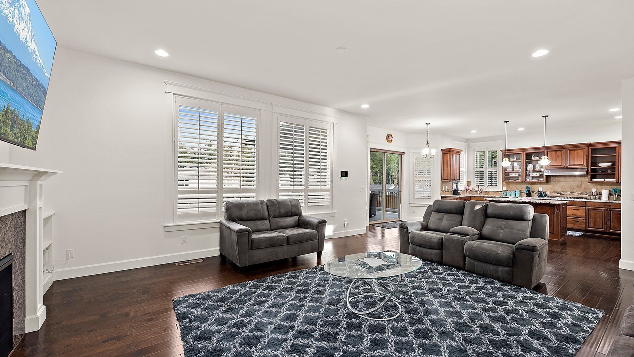 Photo of Livingroom in Port Orchard