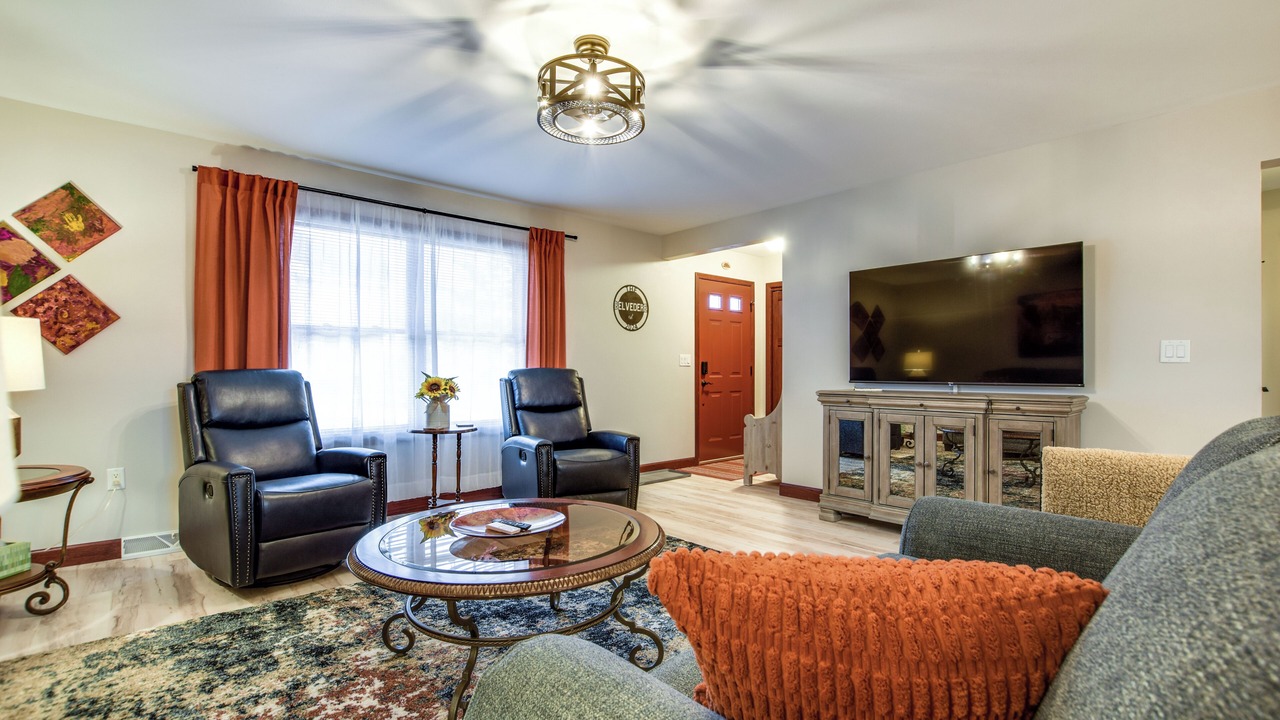 Photo of Livingroom in New Glarus