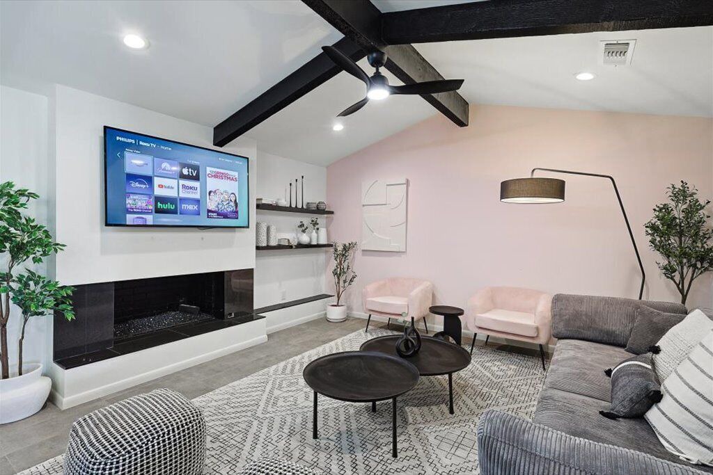 Photo of Livingroom in DeSoto