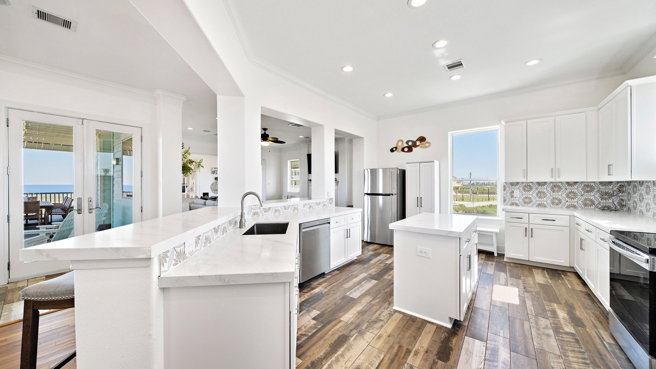Photo of Kitchen in Red Fish Cove
