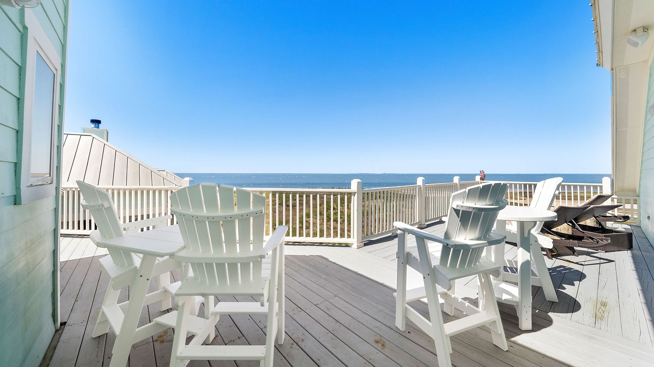 Photo of Patio Balcony in Red Fish Cove