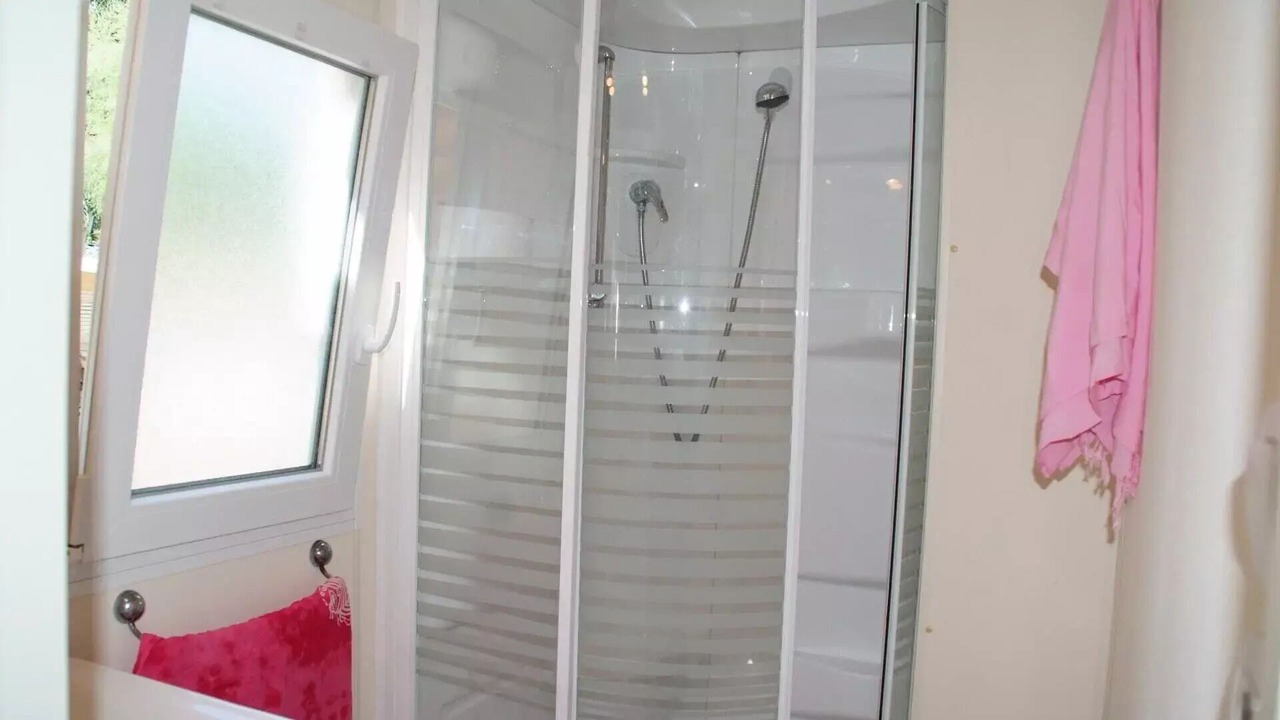 Photo of Bathroom in Beynes