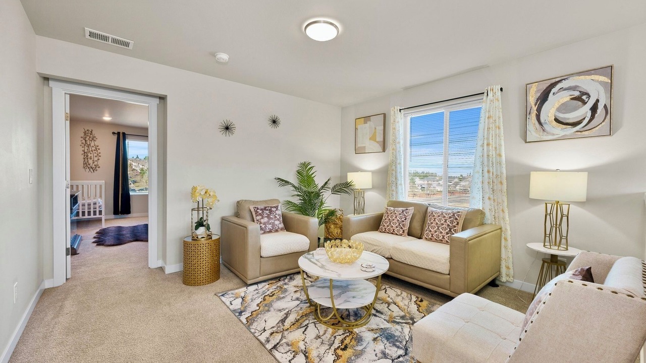 Photo of Livingroom in Spanaway