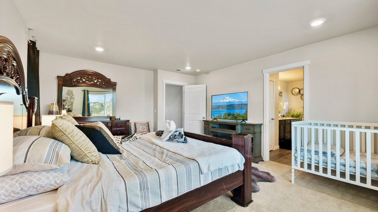 Photo of Bedroom in Spanaway