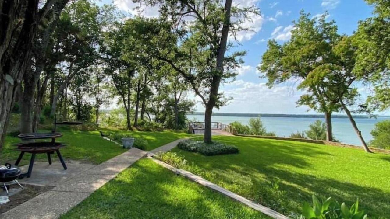 Photo of Outdoor in Whitney