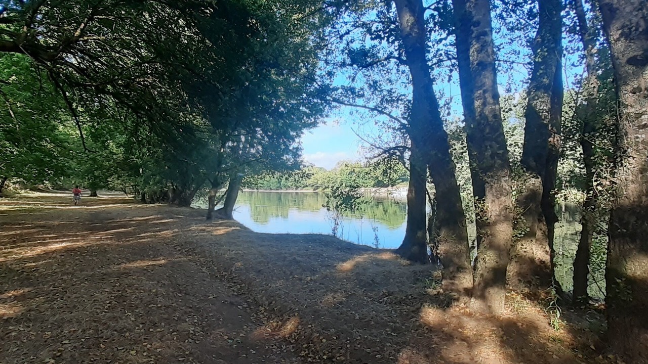 Photo of Others in Saint-Julien-de-Lampon