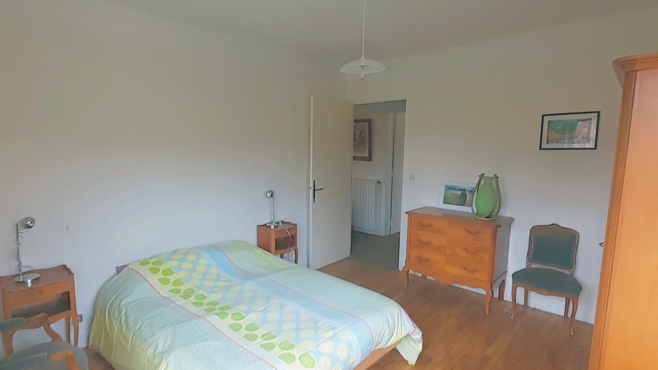 Photo of Bedroom in Saint-Julien-de-Lampon