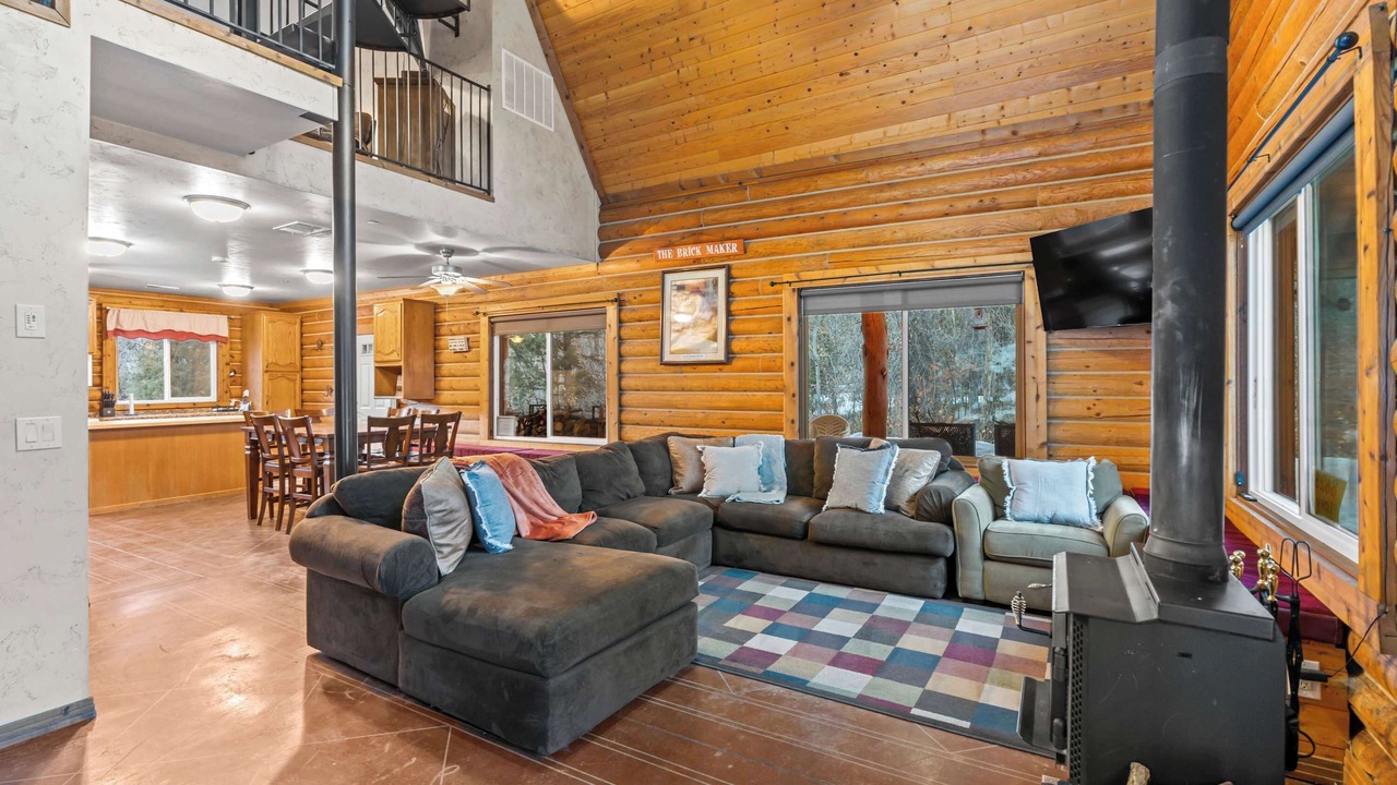 Photo of Livingroom in Timber Lakes