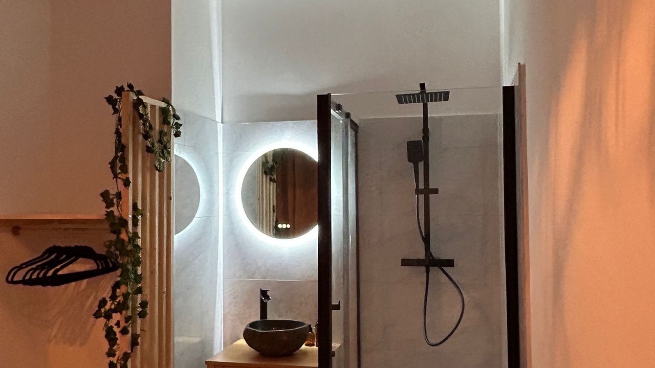 Photo of Bathroom in Centre-ville rive gauche