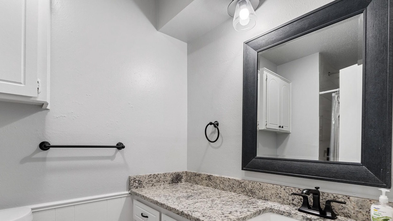 Photo of Bathroom in Central Oklahoma City