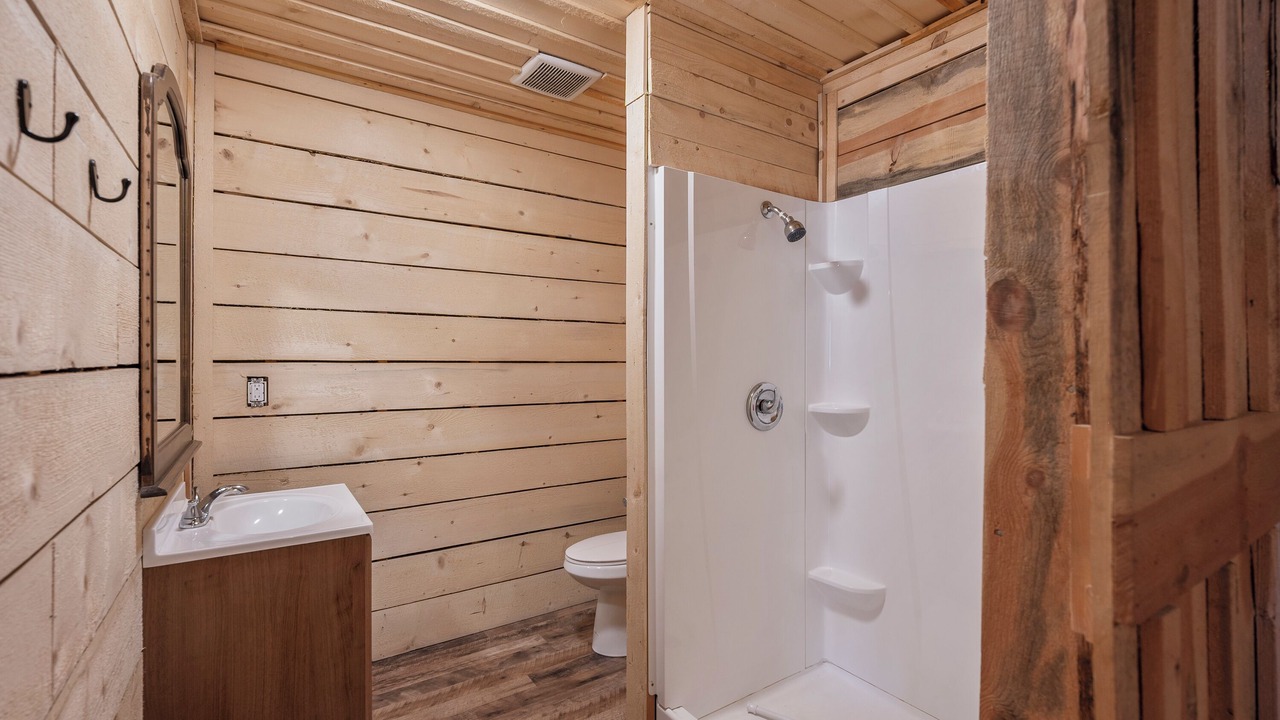 Photo of Bathroom in Cascade