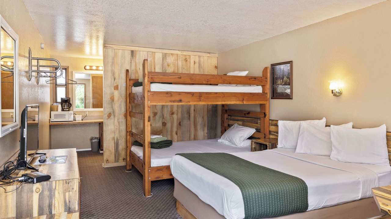 Photo of Bedroom in Cascade