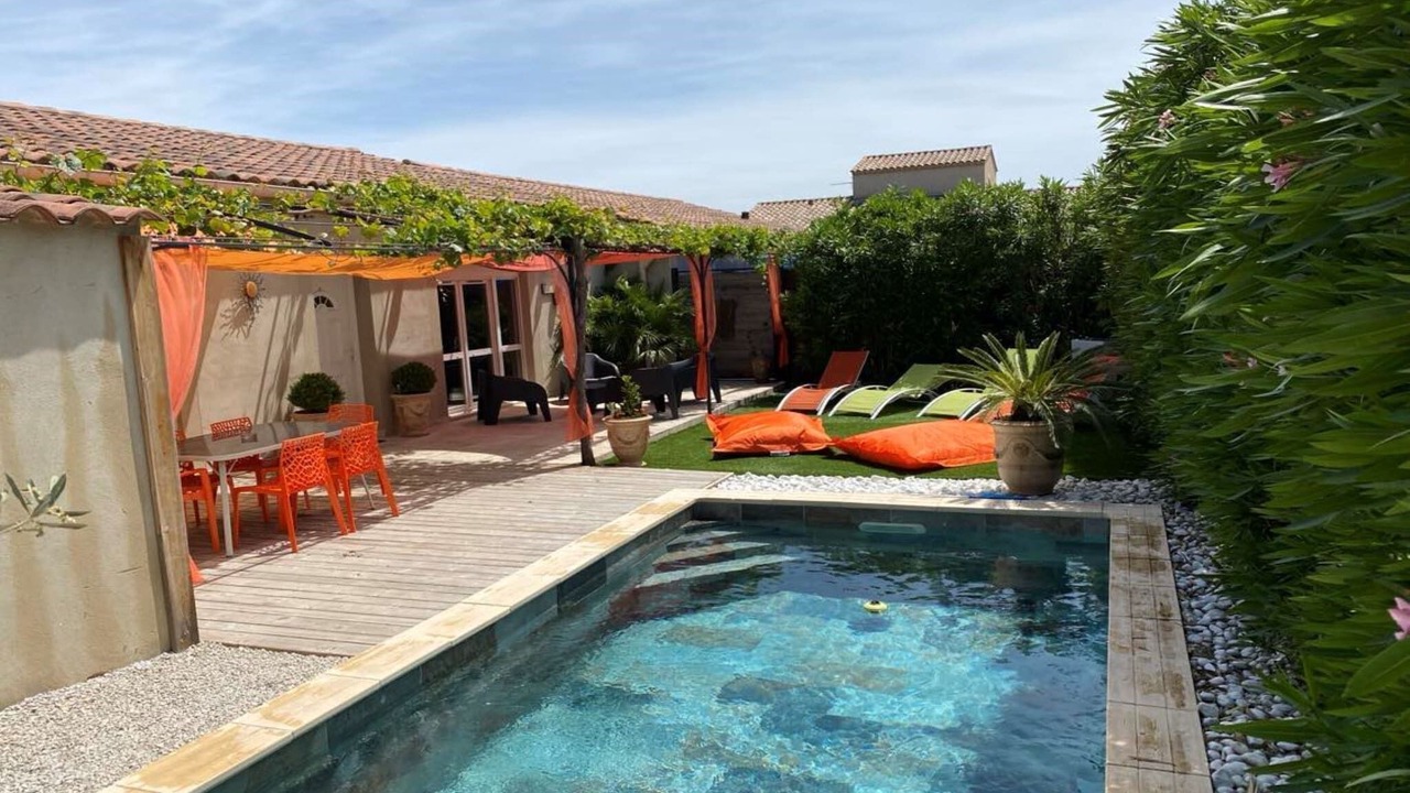 Photo of Outdoor in Tavel