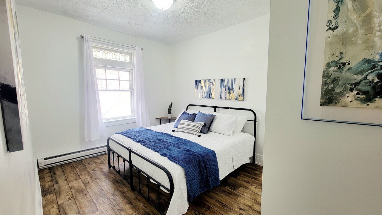 Photo of Bedroom in East Avenue